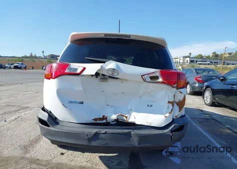 2015 Toyota Rav4 Le z USA, uszkodzony, nr VIN 2T3ZFREV8FW229707